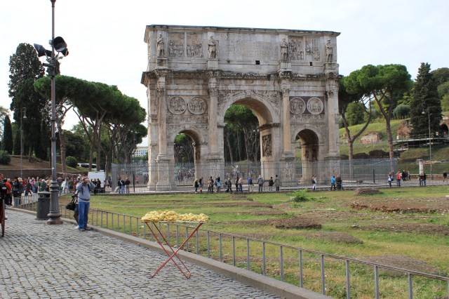 © Renate Egger and Wilhelm Roseneder. Goldene Erweiterung:Golden expansion. Street art project. Arco di Constantino. Rome, Italy, October 2011