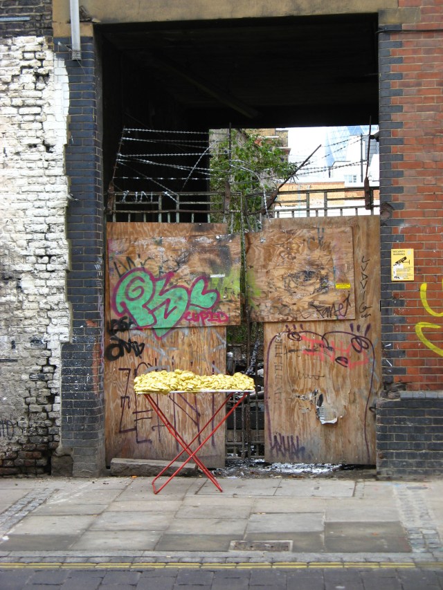 © Renate Egger and Wilhelm Roseneder. Goldene Erweiterung/Golden expansion. Street art project - temporary installation in public space. Brick Lane. London, UK, 2010