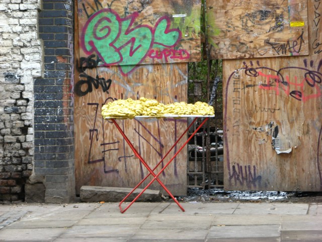© Renate Egger and Wilhelm Roseneder. Goldene Erweiterung/Golden expansion. Street art project - temporary installation in public space. Brick Lane. London, UK, 2010