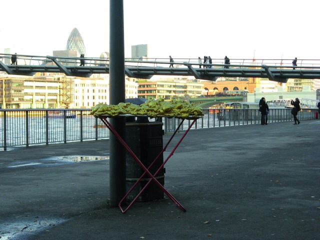© Renate Egger and Wilhelm Roseneder. Goldene Erweiterung/Golden expansion. Street art project. London, UK.  December 2010