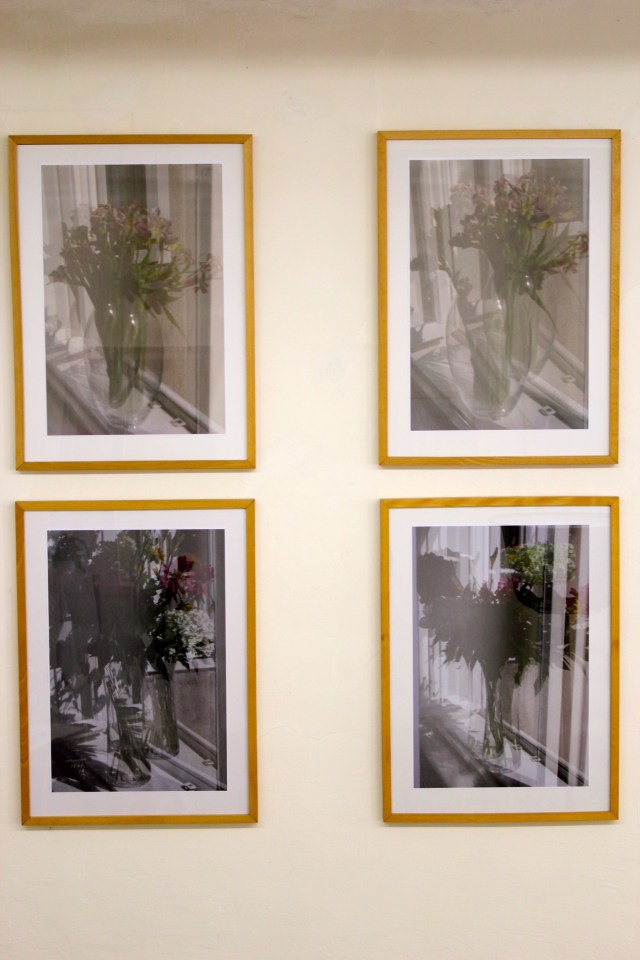 © Renate Egger. Blumenstrauß/Bunch of flowers, 2011/ 2012. Series: Spiegelung/Reflection